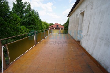 Sprzedam dom w centrum Ślesina + działka 2812m2