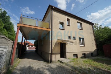 Sprzedam dom w centrum Ślesina + działka 2812m2