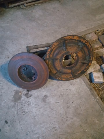 Sprzedam talerze młocarni i odrzutnika komplet 4 szt