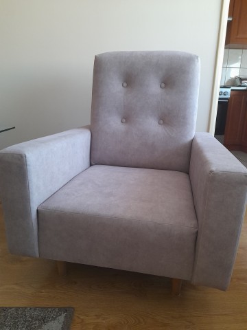 Fotel wypoczynkowy nowy