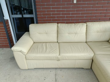 Sprzedam narożnik ze sk&oacute;ry