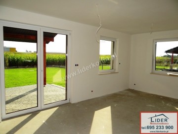 Sprzedam dom w Modle Kr&oacute;lewskiej k. Konina