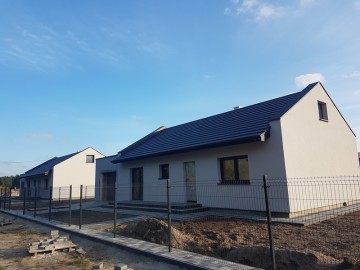 Nowe domy gm. Stare Miasto k. Konina