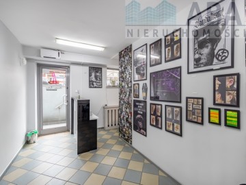 Budynek usługowo handlowy w centrum Koła, Toruńska, PROMOCJA