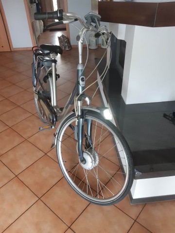 Używany rower holenderski elektryczny Gazelle