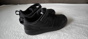 Sprzedam  buty Next chłopięce czarne rozmiar 33.5.