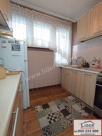 Sprzedam mieszkanie &ndash; 3 pokoje &ndash; balkon &ndash; Konin, centrum