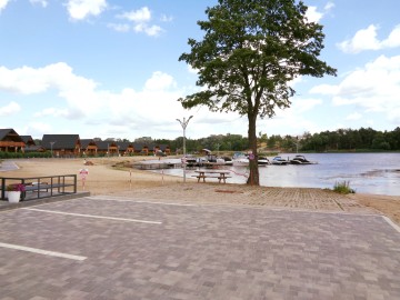 Jezioro Ślesińskie &ndash; Obiekt Rekreacyjny z Małą Gastronomią