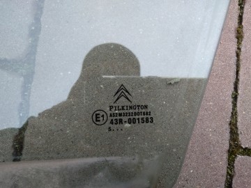 Szyba Citroen C3 drzwi lewe prz&oacute;d 2006