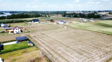 Jezioro Gopło &ndash; Działka z linią brzegową