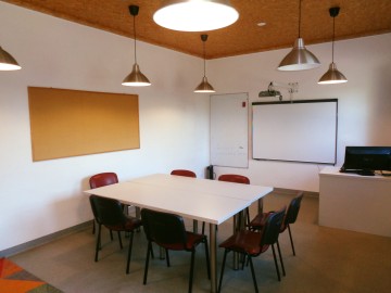 ŚLESIN &ndash; LOKAL USŁUGOWY NA WYNAJEM