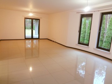 Ślesin - Wynajmę dom w sąsiedztwie jeziora i lasów