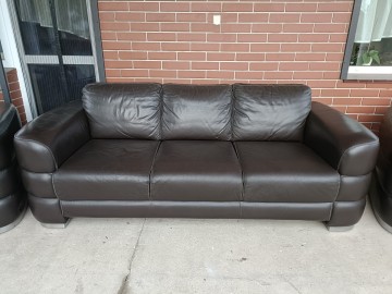 Sprzedam wypoczynek ze sk&oacute;ry