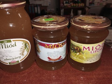 Sprzedaż naturalnych miod&oacute;w z własnej pasieki