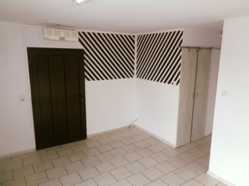 Ślesin - Lokal handlowo-usługowy – przy Rynku