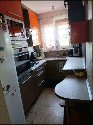 Sprzedam mieszkanie 3 pok.  z dużym balkonem - Konin Zatorze