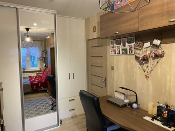 Sprzedam mieszkanie 3 pok.  z dużym balkonem - Konin Zatorze