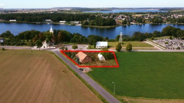 Gmina Ślesin &ndash; Dom w sąsiedztwie jeziora