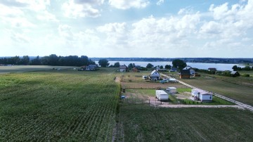 Jezioro Gopło &ndash; Działka z linią brzegową