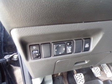 NISSAN X-TRAIL ZAREJESTROWANY ZAMIANA