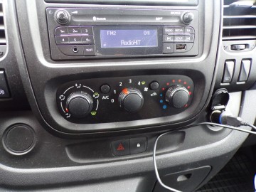 PEL VIVARO 1.6 CDTI 9-OSOBOWY