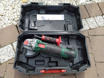 Szlifierka kątowa akumulatorowa Parkside PWSA 20-Li D4, 20V.