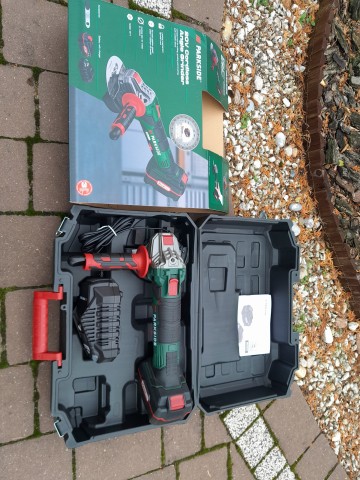 Akumulatorowa szlifierka kątowa PWSA 20-Li D4