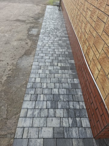 Układanie kostki brukowej