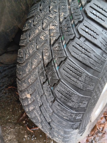 FELGI STALOWE Z OPONAMI ZIMOWYMI 195/65 R15