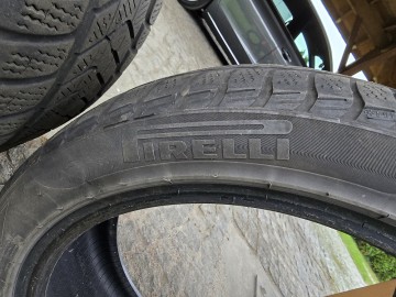 Sprzedam 4 opony zimowe Pirelli 225/45/17