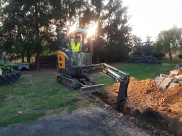 Usługi Koparko-Ładowarka minikoparką transport