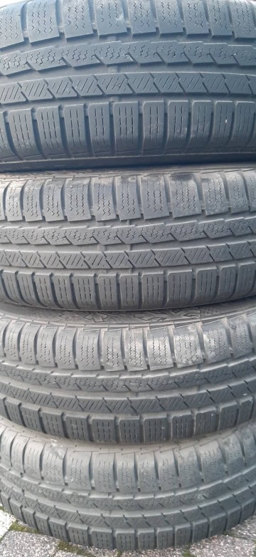Sprzedam komplet k&oacute;ł zimowych 175/65 R15 /389 zł kpl/