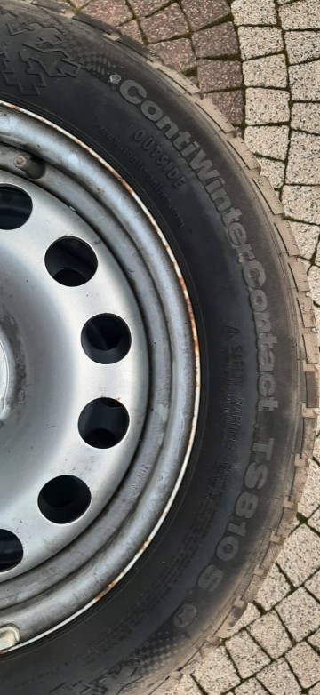 Sprzedam komplet k&oacute;ł zimowych 175/65 R15 /389 zł kpl/