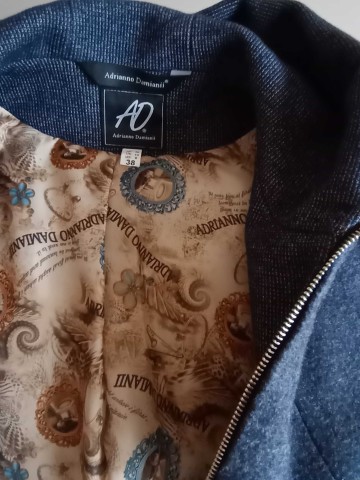 Płaszcz damski z kapturem