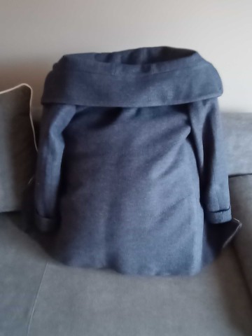 Płaszcz damski z kapturem