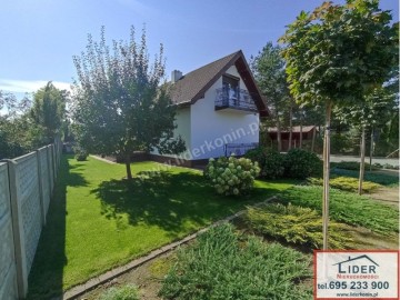 CAŁOROCZNY DOM PRZY JEZIORZE – NIEDŹWIADY MAŁE (GM. ŚLESIN)