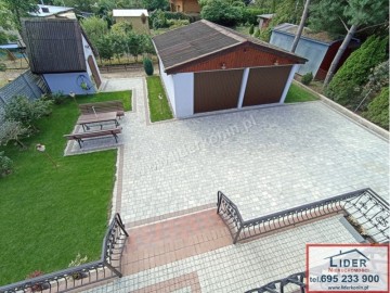 CAŁOROCZNY DOM PRZY JEZIORZE – NIEDŹWIADY MAŁE (GM. ŚLESIN)