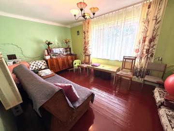 NIŻSZA CENA! Dom z budynkami gospodarczymi i garażami