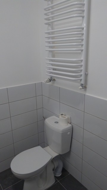 WYNAJMĘ MIESZKANIE W CENTRUM ŚLESINA