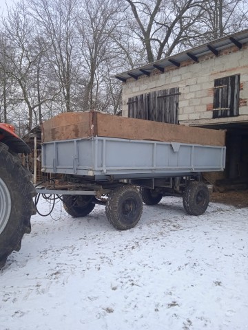 Sprzedam przyczepę AUTOSAN D 732