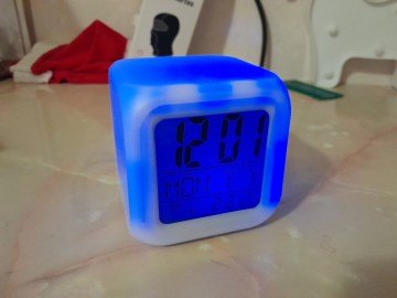 Zegarek budzik elektroniczny LED. NOWY