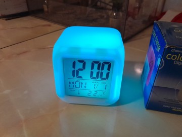 Zegarek budzik elektroniczny LED. NOWY