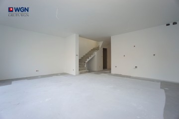 Stare Miasto - domy w zabudowie bliźniaczej pod lasem