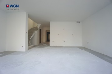 Stare Miasto - domy w zabudowie bliźniaczej pod lasem