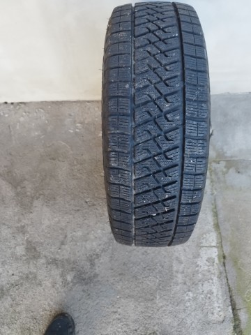 Opony zimowe do busa r15