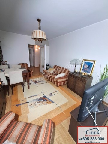 Rozkładowe mieszkanie z balkonem-  11 Listopada (os. V)