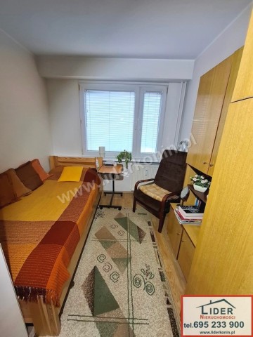 Rozkładowe mieszkanie z balkonem-  11 Listopada (os. V)