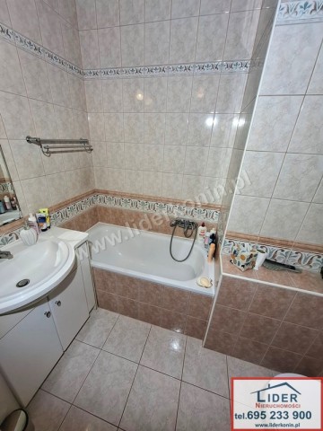 Rozkładowe mieszkanie z balkonem-  11 Listopada (os. V)