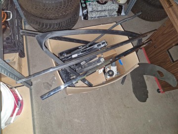 Lampy, listwy, szyba, winda koła CHRYSLER TOWN COUNTRY