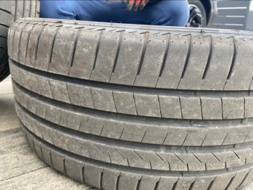 Opona letnia Bridgestone Alenza 285/40/21 109Y